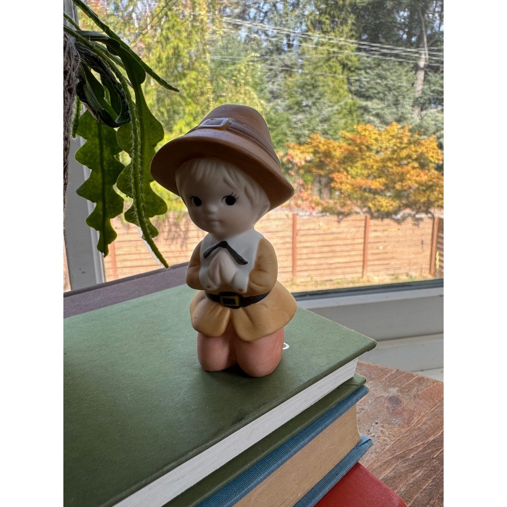 Vintage Lefton Homeco Ceramic Pilgrim Boy Figurine Kneeling Prayer Thanksgiving